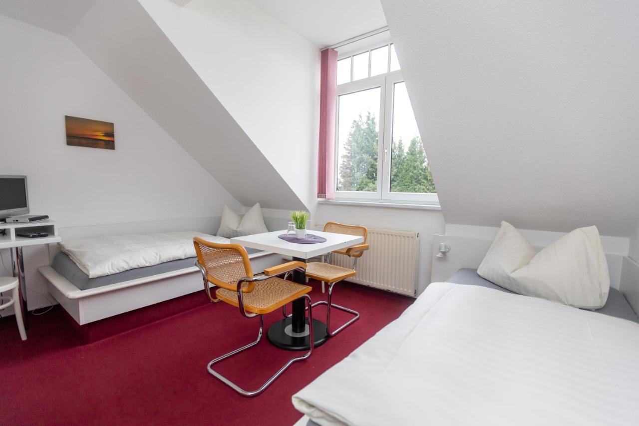 Pension Zum Lindeneck Lübz Exterior foto